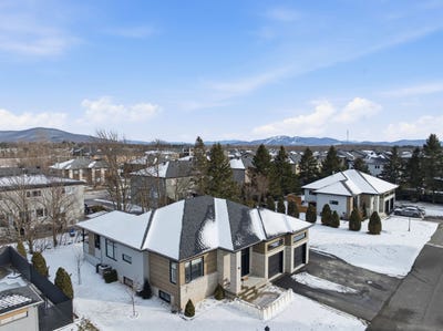 /international/ca/78-rue-robitaille-granby-quebec-110106695971/