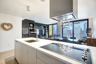 /international/ca/1-boul-de-maisonneuve-o-1802-montreal-ville-marie-quebec-110099177313/?lang=zh-cn