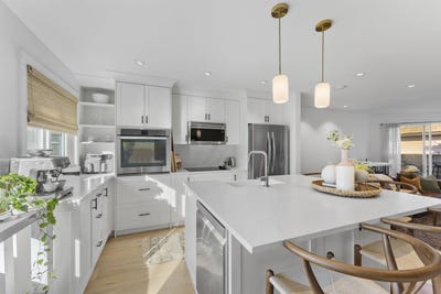 /international/ca/1286-w-6th-avenue-vancouver-british-columbia-110101010027/