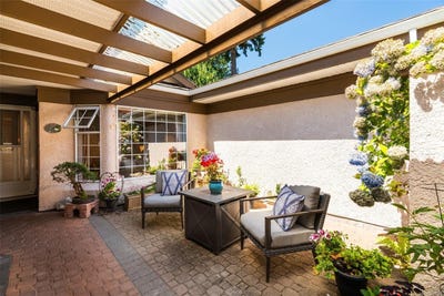 /international/ca/901-kentwood-lane-48-saanich-british-columbia-110101031188/?lang=zh-cn