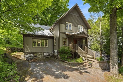 /international/ca/136-rue-des-deux-montagnes-bromont-quebec-110108753376/