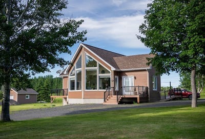 /international/ca/115-ch-de-la-baie-au-chene-pointe-a-la-croix-quebec-110109142995/