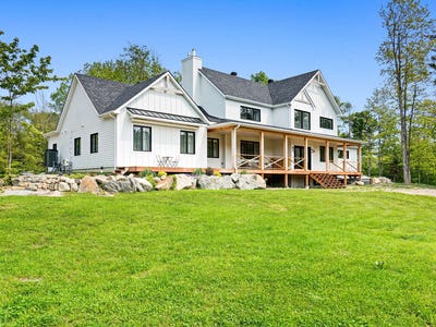 /international/ca/40-42-ch-des-rochers-saint-sauveur-quebec-110098348142/
