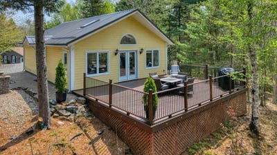 /international/ca/7-lakeview-road-hemford-nova-scotia-110108265765/
