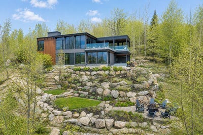 /international/ca/115-allee-des-perseides-mont-tremblant-quebec-110108582696/