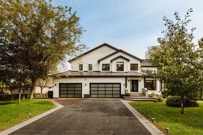 /international/ca/1215-rue-jean-vincent-carignan-quebec-110106929344/