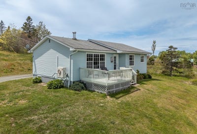 /international/ca/1331-main-shore-road-sandford-nova-scotia-110108578629/