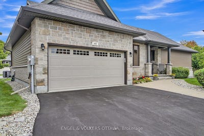 /international/ca/103-magnolia-way-e-north-grenville-ontario-110101488242/