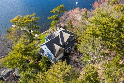 /international/ca/981-shore-drive-bedford-nova-scotia-110108059096/