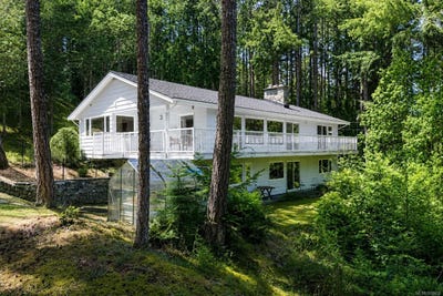 /international/ca/1495-lands-end-rd-north-saanich-british-columbia-110108582689/