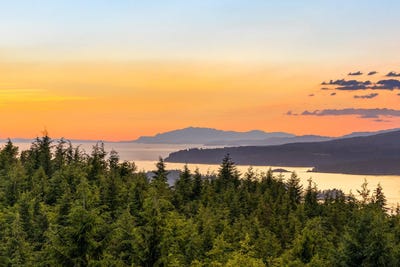 /international/ca/1301-sunset-road-bowen-island-british-columbia-110100776847/