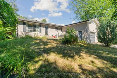 /international/ca/2082-st-john-s-road-innisfil-ontario-110099823513/