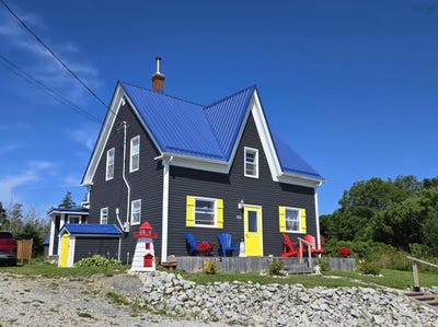 /international/ca/164-nicholas-road-lower-wedgeport-nova-scotia-110106346972/