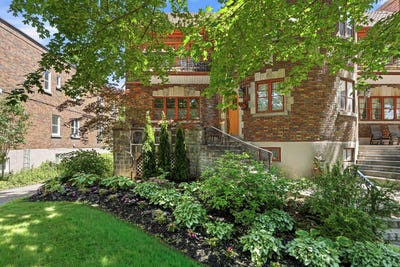 /international/ca/224-226-av-willowdale-montreal-outremont-quebec-110108872219/