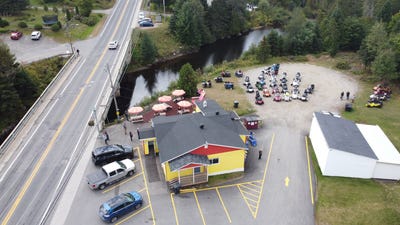 /international/ca/146-150-ch-de-ste-marguerite-sainte-marguerite-du-lac-masson-quebec-110090630149/