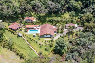 /international/cr/villa-mediterranea-atenas-atenas-alajuela-province-110100585019/