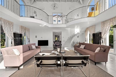 /international/it/luxury-real-estate-forte-dei-marmi-max-mlekus-110108615901/