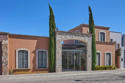 /international/mx/casa-armonia-san-miguel-de-allende-guanajuato-110108467385/