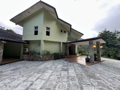 /international/pa/el-valle-de-anton-cocle-cocle-110097326504/
