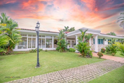 /international/pa/altos-del-golf-panama-panama-city-110101421041/