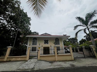 /international/pa/ancon-panama-city-panama-city-110108252252/
