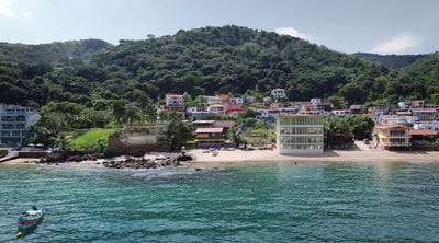 /international/pa/the-island-of-flowers-taboga-panama-city-110101478858/?lang=pt