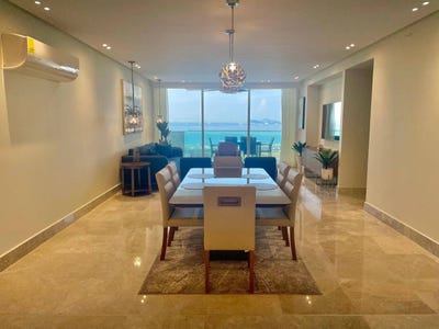 /international/pa/costanera-panama-panama-city-110101219672/