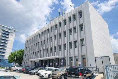 /international/pr/2-marginal-bayamon-bayamon-110108663978/