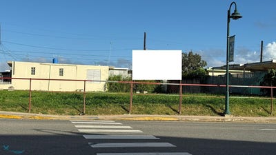 /international/pr/carr-681-km-21-7-barceloneta-barceloneta-barceloneta-110097059905/?lang=id