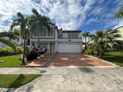 /international/pr/8-calle-santa-ana-gurabo-gurabo-gurabo-110106011813/