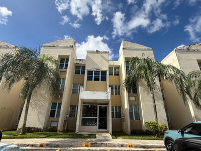 /international/pr/3c-5-tortosa-st-estancias-chalets-sabana-llana-sur-san-juan-san-juan-110106327099/