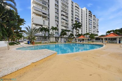 /international/pr/6410-ave-isla-verde-isla-verde-carolina-110106324322/