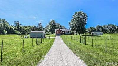 /international/us/2434-west-springfield-drive-st-clair-mo-110100896459/