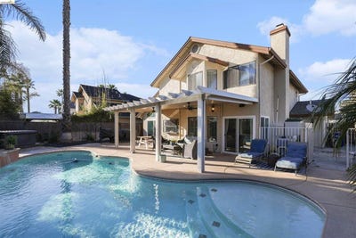 /international/us/2110-largo-ct-discovery-bay-ca-110106230211/