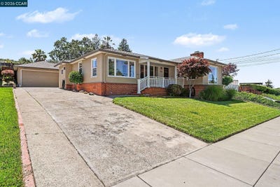 /international/us/1940-pine-st-martinez-ca-110108068756/