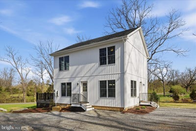 /international/us/436-summerville-road-boyce-va-110106933803/