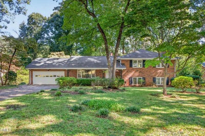 /international/us/1107-warren-avenue-cary-nc-110120425498/
