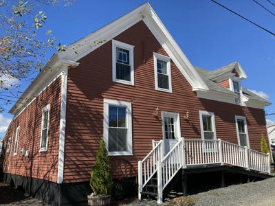 /international/us/2-west-bay-road-gouldsboro-me-110103189657/