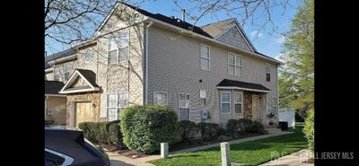 /international/us/405-cobblestone-court-south-brunswick-nj-110107687937/