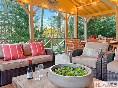 /international/us/464-franklin-road-lot-2-3-highlands-nc-110105852586/