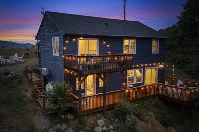 /international/us/1039-fosters-knob-rd-blue-ridge-va-110106100552/