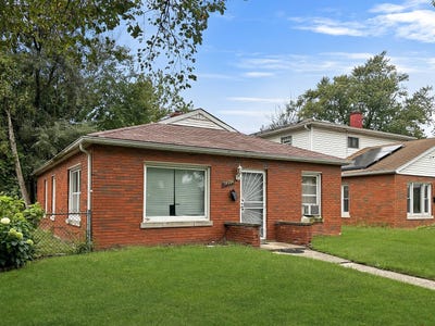 /international/us/14800-irving-avenue-dolton-il-110119965441/