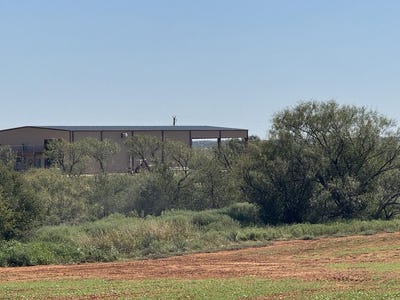/international/us/5300-s-hwy-208-colorado-city-tx-110120516647/