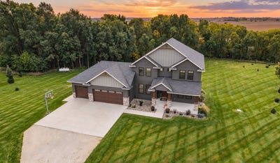 /international/us/11197-113th-street-e-northfield-mn-110120453732/