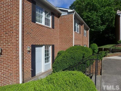 /international/us/124-marlowe-court-carrboro-nc-110106556522/