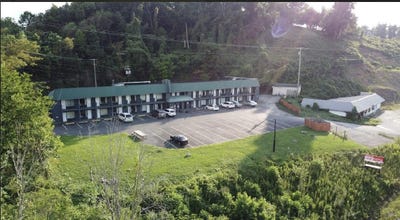 /international/us/1798-s-wilderness-road-mt-vernon-ky-110104106046/