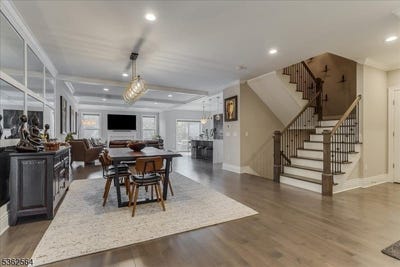 /international/us/302-tiffany-way-watchung-boro-nj-110100311762/