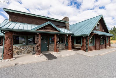 /international/us/1258-highway-141-whitesalmon-wa-110109921854/