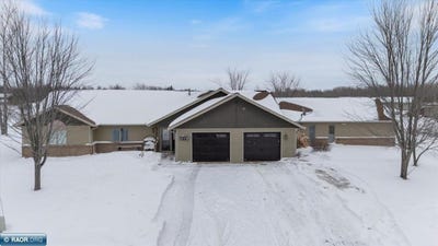 /international/us/130-5th-st-nashwauk-mn-110105939248/