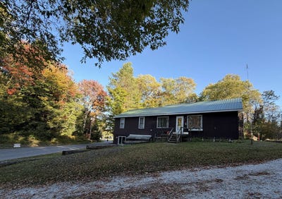 /international/us/16-s-shore-rd-wanakena-ny-110110350966/